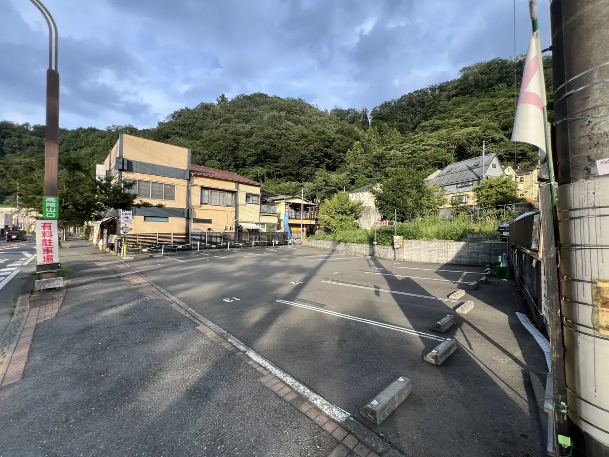 やまがら駐車場