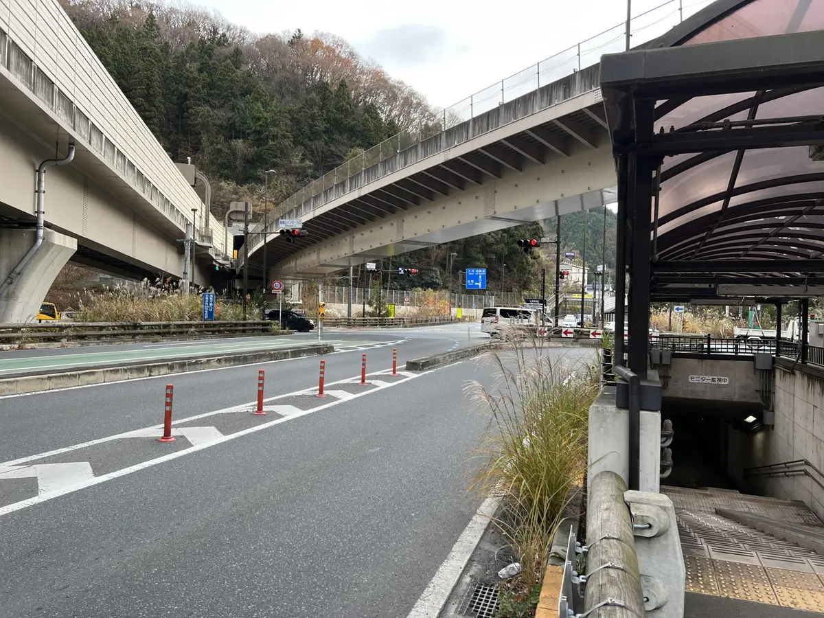 高尾山ICの開通から10年 - 環境保護と地域発展の両立を探る歩み