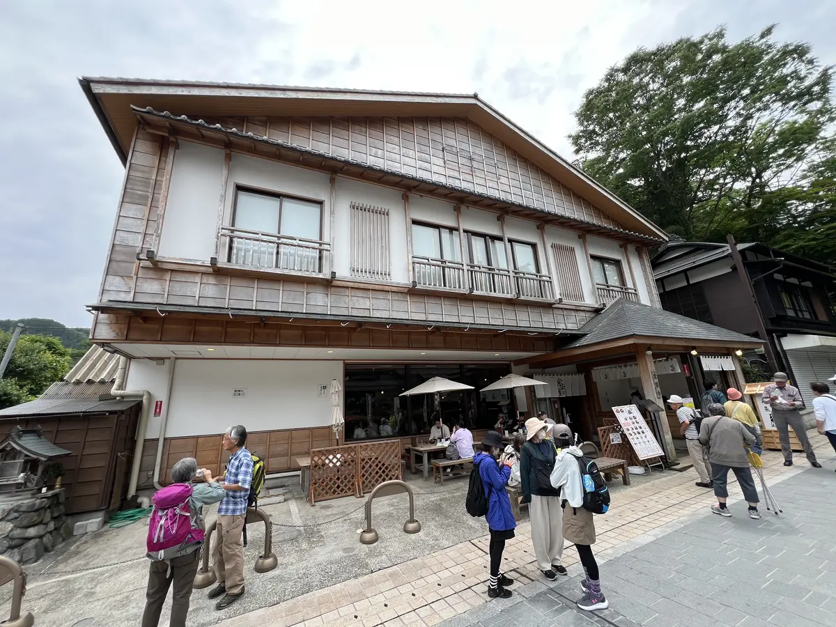 栄茶屋の自然薯そば